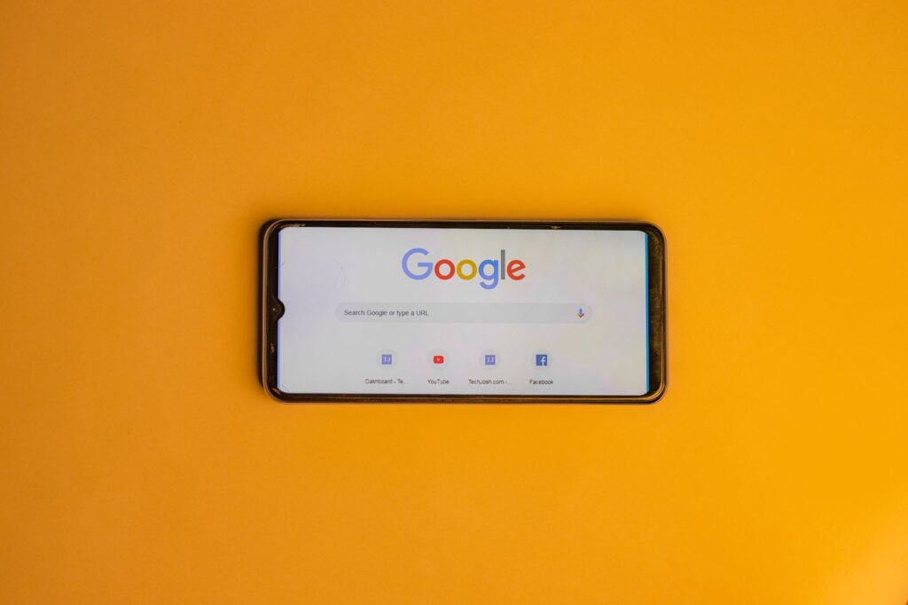 Jak sprawdzić, czy ktoś włamał się na konto Google: 7 sygnałów ostrzegawczych